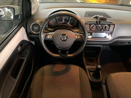 Volkswagen Up Move Tsi