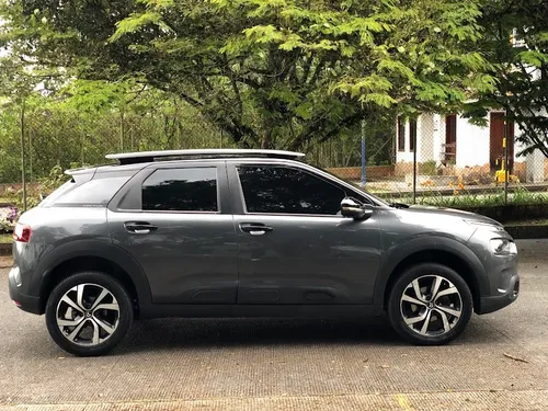 Citroën C4 Cactus 1.6 Shine Turbo Aut