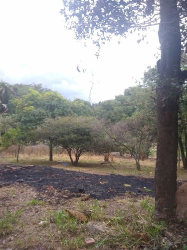 Chácara Em Alumínio - Sp
