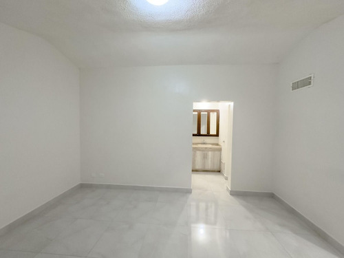 Hermosa Casa En Renta Completamente Equipada, Ubicada Al Poniente De La Ciudad