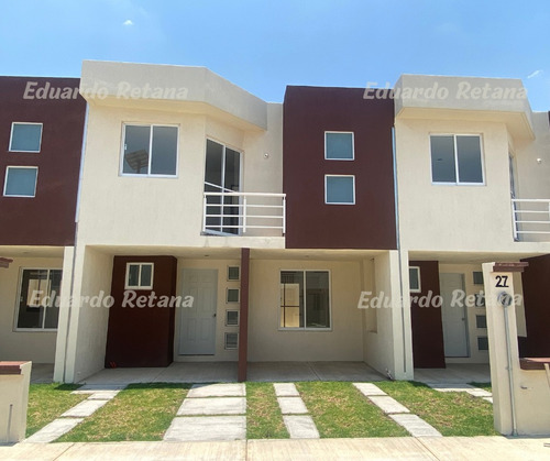 Amplia Casa En Pachuca, 132 M² De Construcción Y Vestidor En Recámara Principal