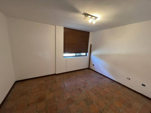 Imagen 14 de 25 de Town House En Venta Naguanagua. Claudia Quintero.