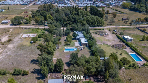 Imagen 2 de 30 de Venta De Excelente Casa Quinta Bahia Blanca