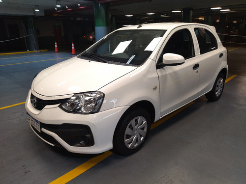 Toyota Etios 1.5 X 6mt My19