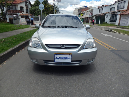 Imagen 2 de 11 de Kia Rio