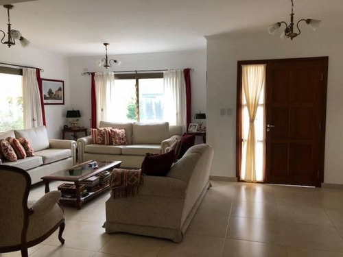 Casa En Venta En Las Orquídeas, Pilar, G.b.a. Zona Norte