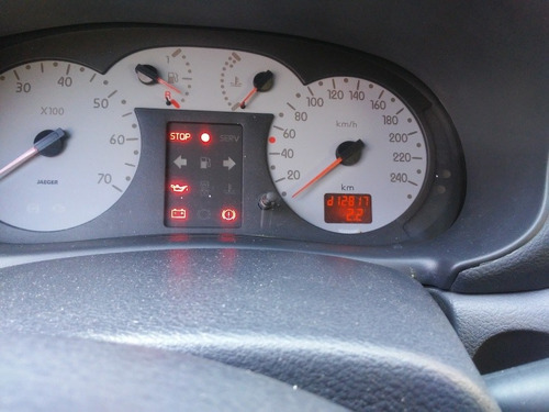 Renault Clio Sedan 2001 1.0 16v Rt 4p