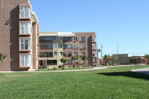 Departamento En Venta De 3 Dorm. En La Serena
