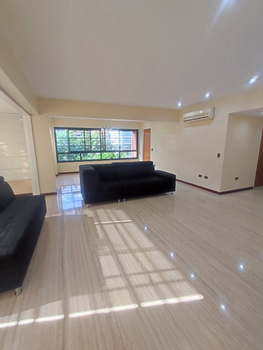 Apartamento En Alquiler Campo Alegre