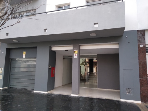 Ideal Ambiente Y Medio (podes Hacer 2 Ambientes ) Facilidades Podes Dar Tu Departamento O Terreno O Auto En Pago