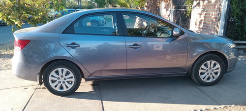 Imagen 8 de 15 de Kia Cerato C