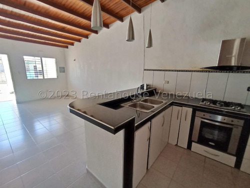 Casa En Venta En Urbanismo Privado De El Cují Zona Norte De Barquisimeto Lara Rc