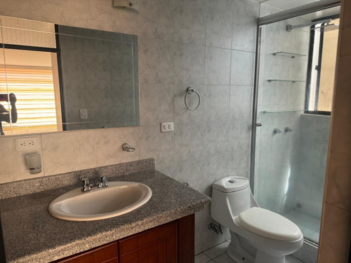 Arriendo Departamento Amoblado En Latacunga