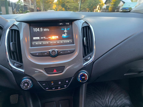 Chevrolet Cruze 1.8 Ls Mt 2019