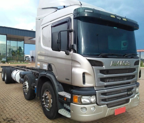 Scania P 310 - 2014 - 8x2 - Automático - Teto Alto