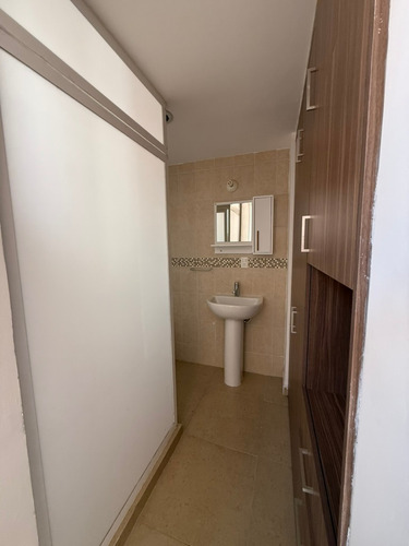 ¡espacio Y Comodidad En El Corazón De Tláhuac! Este Departamento En Francisco Landino 50 Ofrece Todo Lo Que Necesitas: Amplitud, Funcionalidad Y Excelente Ubicación. Ideal Para Familias Que Buscan Tra
