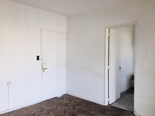 Imagen 13 de 14 de Venta Departamento 2 Amb.luminoso Exc Ubicacion V. Crespo