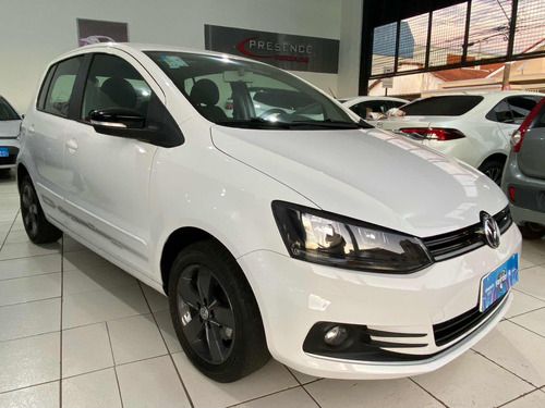 Volkswagen Fox 1.6 Connect Total Flex 5p