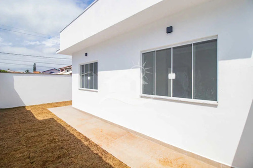 Imagem 16 de 18 de Casa - Térrea No Bairro São José, 100 Metros Da Praia, Peruíbe-sp - 5061