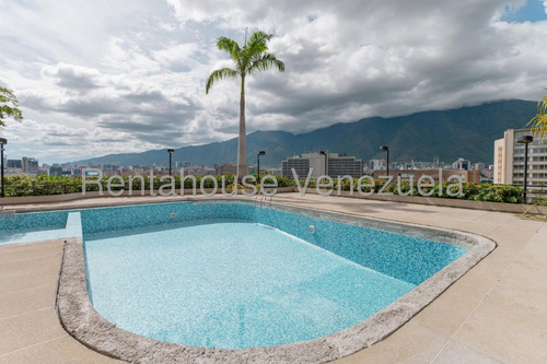 Prestigioso Apartamento Penthouse Muy Bien Distribuido En Venta En Lomas De Las Mercedes Yf