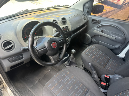 Fiat Uno 1.0 EVO VIVACE 8V FLEX 4P MANUAL