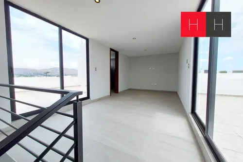 Casa En Venta En Lomas De Angelopolis