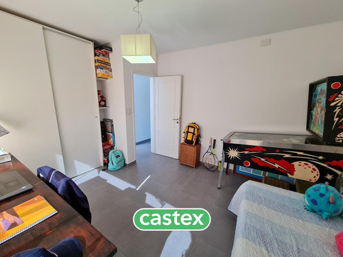 Imagen 11 de 30 de Casa Con Fondo Al Lago Y Piscina En Venta En Terravista