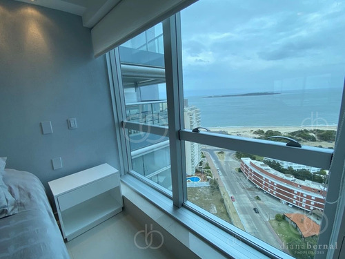 Imagen 26 de 30 de Venta De Apartamento De 2 Dormitorios En Edificio Miami Boulevard Punta Del Este