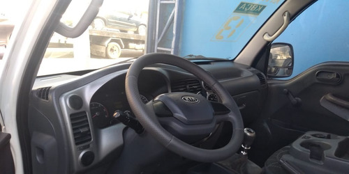 Kia Bongo 2013 + Ar Condicionado + Bau Km 151000