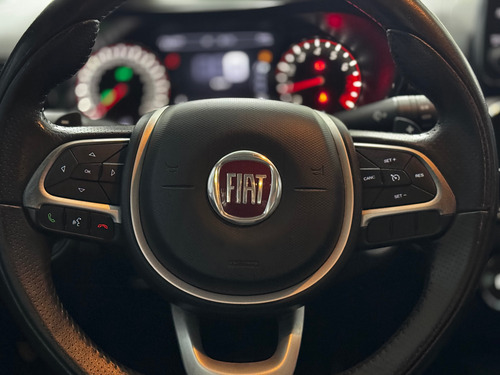 Fiat Cronos 1.8 Precision 16v Flex Aut. 4p