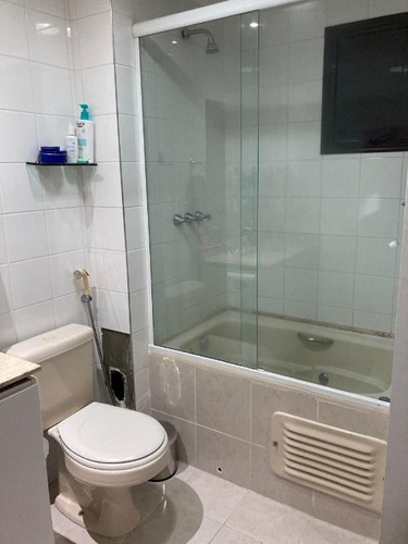 Imagem 12 de 30 de Lindo Apartamento Em Santo Amaro!!! Com 88m2, 2 Dormitórios Sendo 1 Suíte, Sala Ampliada, Banheiro Reformado, Sacada E 2 Vagas De Garagem. Condomínio - Ap16845