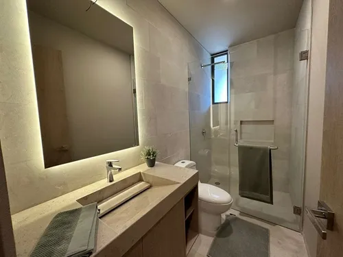 Se Vende Residencia En Altozano, Luxury.,3 Recamaras, 4.5 Baños, Jardín, Cto Ser