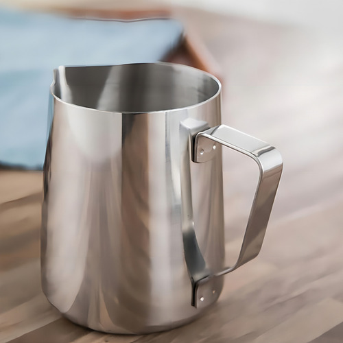 Jarra Inox Pitcher 350ml Cremeira Leiteira Barista Americana Cor Cinza Claro