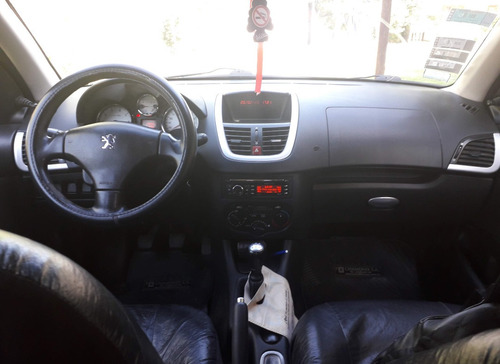 Peugeot 207 2012 1.4 Xs