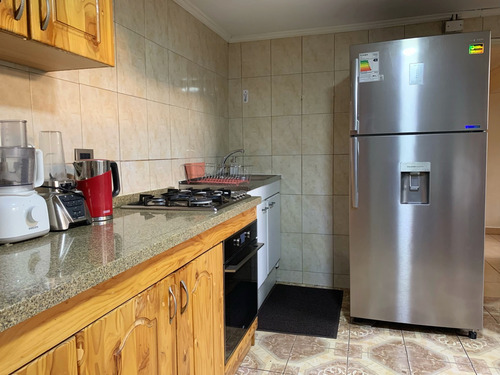 Espaciosa Casa En Venta De 4 Dormitorios