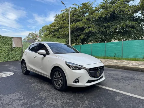 Mazda 2 Grand Touring LX