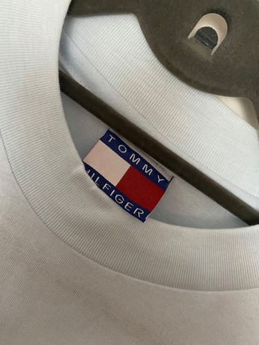 Remera Celeste Claro Importada Con Logo Tommy Hilfiger