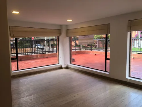 Apartamento En Venta En La Carolina. Cod V16013