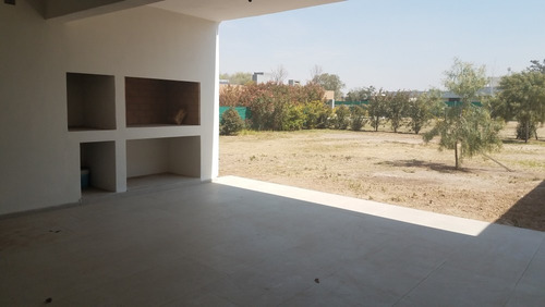 Imagen 20 de 30 de Greenville, Casa En Venta De 3 Dormitorios, 3 Baños, A Estrenar. Seguridad 24 Hs