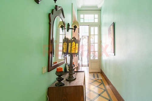Venta Casa 4 Amb Boedo Cochera, Quincho Y Patio