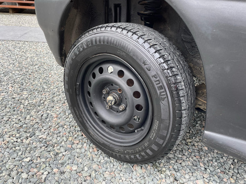 Volkswagen Gol 1.0 Plus 8v 2p