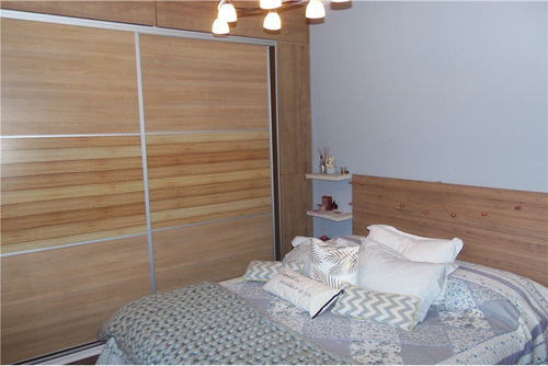 Venta Casa 5 Ambientes Cochera Quincho