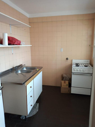 Venta Departamento 2 Amb. En Ramos Mejía - Buen Estado
