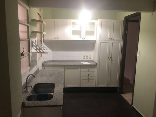 Imagen 3 de 30 de Apartamento En Venta En Montevideo. Excelente Punto! 18 De Julio Y Roxlo