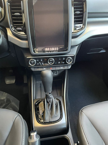 Imagen 5 de 16 de Fiat Toro 1.3 270 Turbo Volcano 4x2 At
