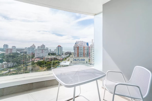 Moderno Apartamento De 3 Dormitorios En Suite, Zona Hotel Enjoy, Punta Del Este