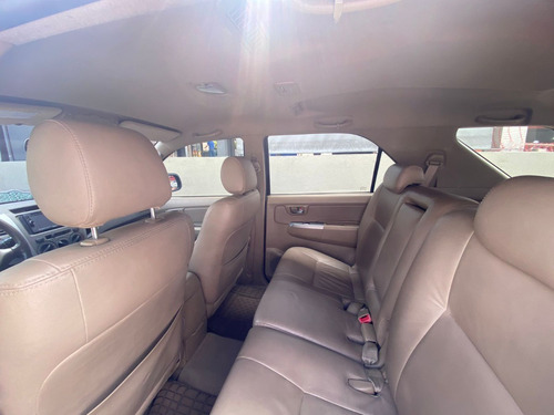 Imagen 7 de 8 de Toyota Fortuner 2.7l 4x2