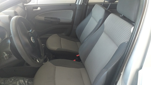 Volkswagen Voyage 1.6 Comfortline 101cv 2010