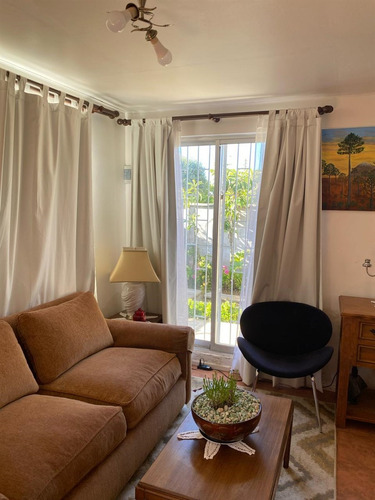 Casa En Venta De 3d, 2b.algarrobo Central.