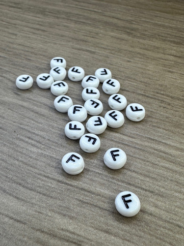 Pastilla Blanca Con Letra F Negra , 50 Grs , 360 Pzas